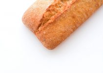 French Bread vs Italian Bread: Types of Loaves & Main Differences