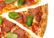 Best Pizza Rocker Knives for Awesome Cutting Skills
