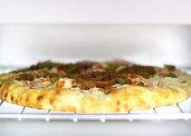 9 Best Pizza Makers Reviews (All Budgets)