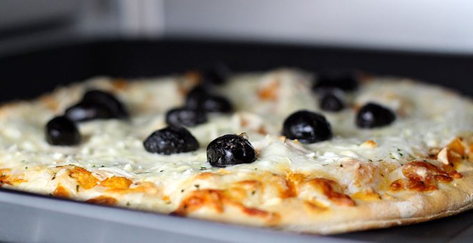 Best Countertop Pizza Ovens: Can They Compete with Outdoor Ovens?
