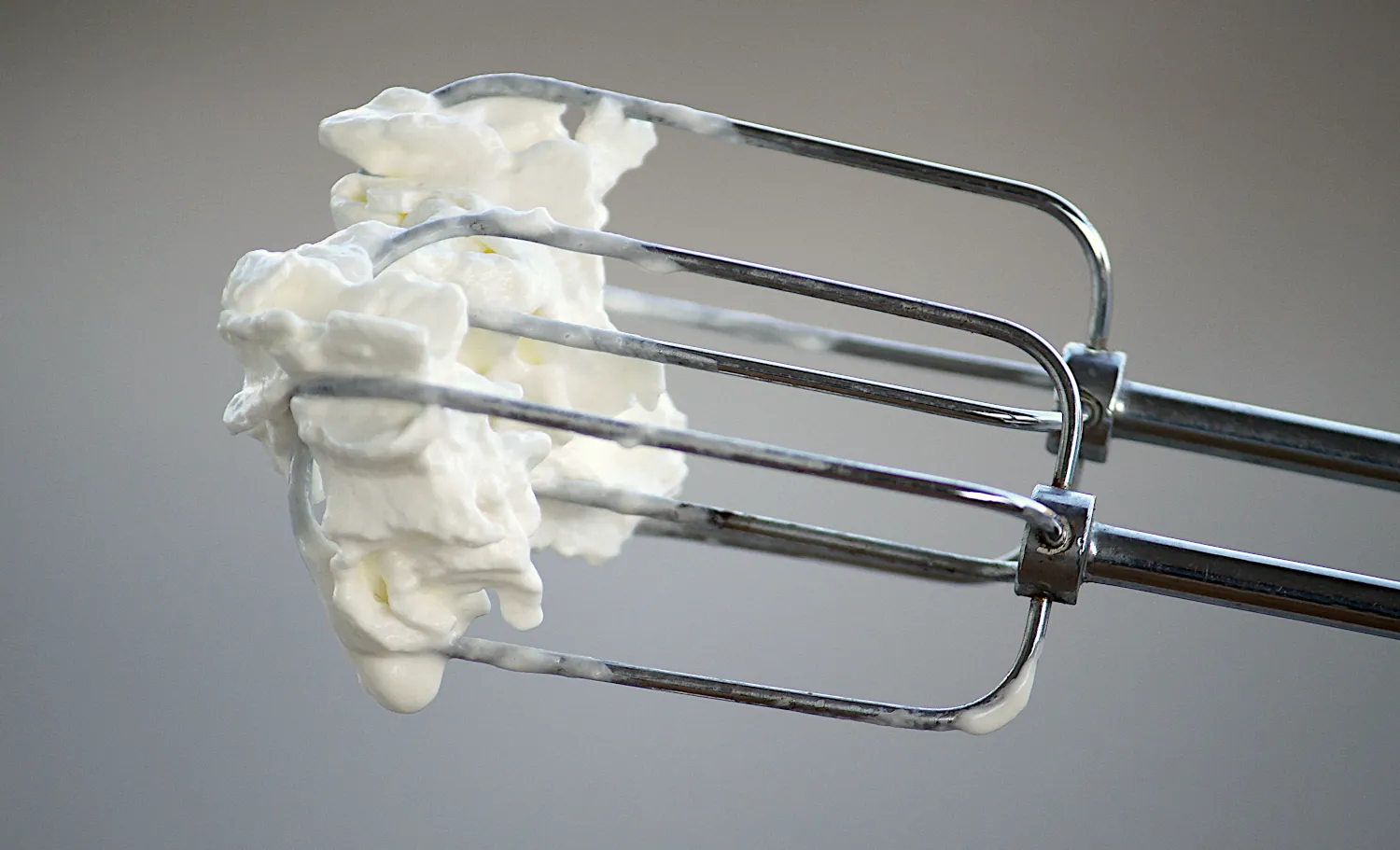 making whipping cream with a hand mixer
